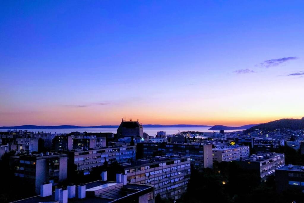 Altitudo Sea And View Terrace Comfortable And New Apartment